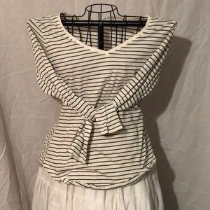 Large NWOT black and white striped scoop top